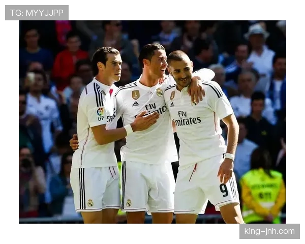 本泽马离开皇马是否正确：战术适配与生涯阶段分析