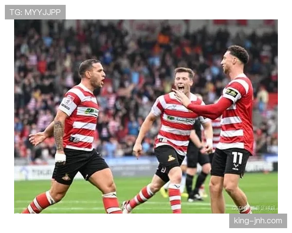 曼联输给英乙球队后，阶段性问题显现，球队稳定性面临考验