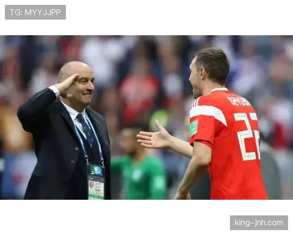 凯恩 vs 莱万：当代第一中锋的进攻效率与战术价值对比